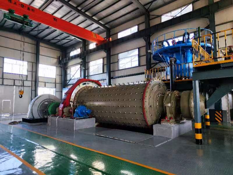 Qingdao Qingzhong Makineria ETC Kontratazio Orokorreko Proiektua Zhaoyuan Xindongzhuang 2.000 tonako eguneroko urrea prozesatzeko planta Qingdao Qingzhong Makineria ETC Kontratazio Orokorreko Proiektua Zhaoyuan Xindongzhuang 2.000 tonako eguneroko urrea prozesatzeko planta